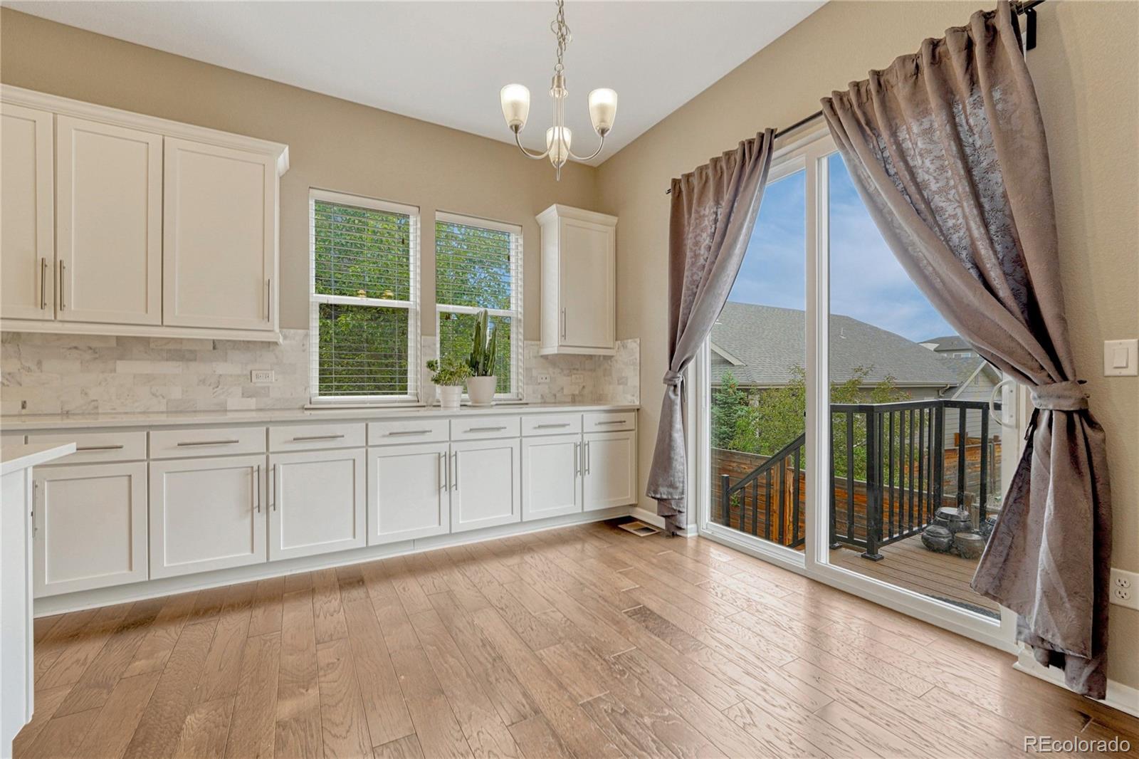 MLS Image #13 for 681 e dry creek circle,littleton, Colorado