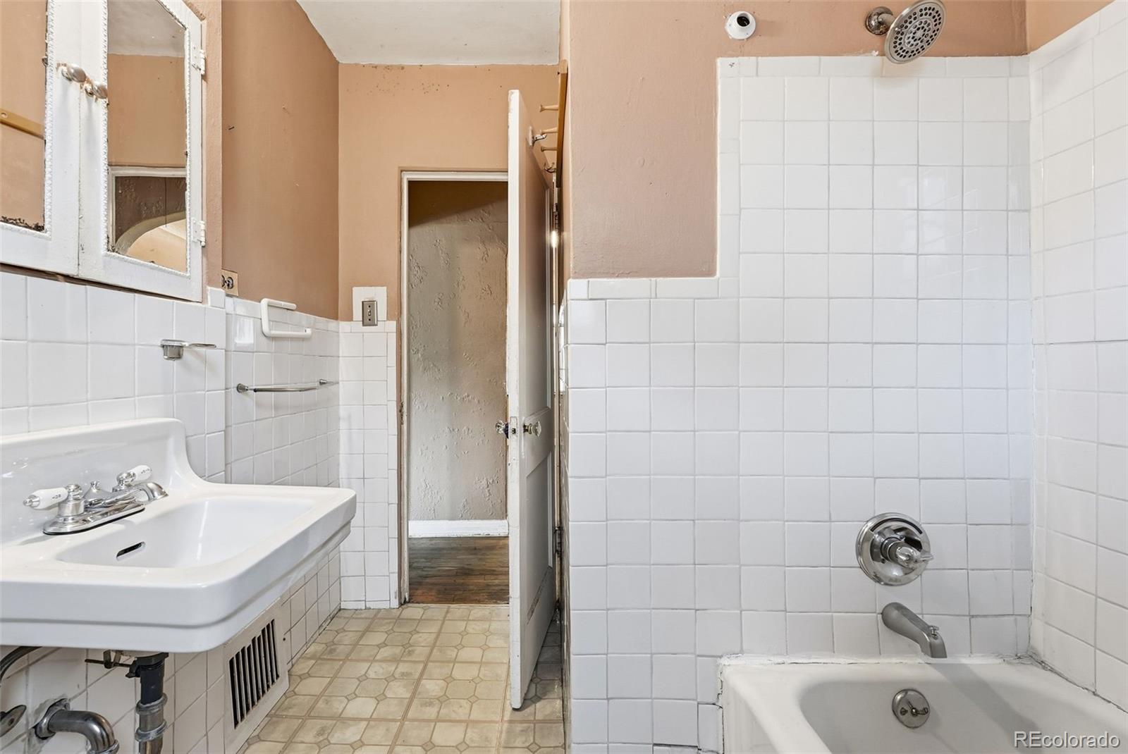MLS Image #12 for 2661 n glencoe street,denver, Colorado