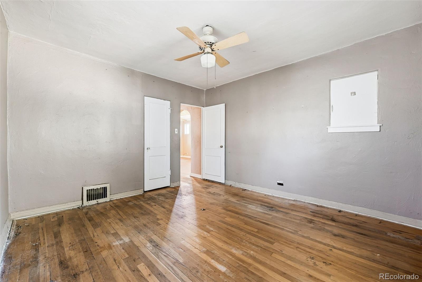 MLS Image #14 for 2661 n glencoe street,denver, Colorado