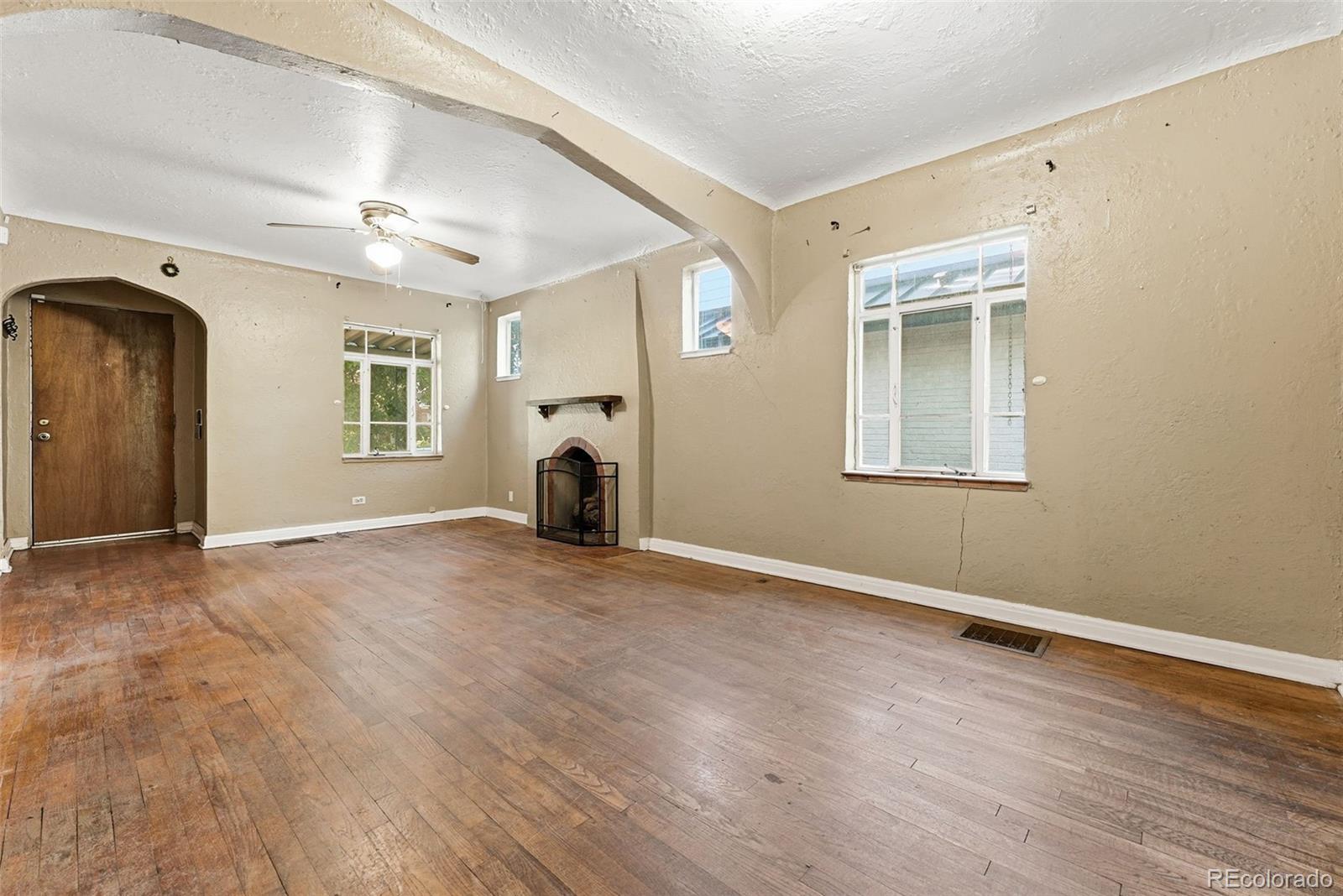 MLS Image #4 for 2661 n glencoe street,denver, Colorado