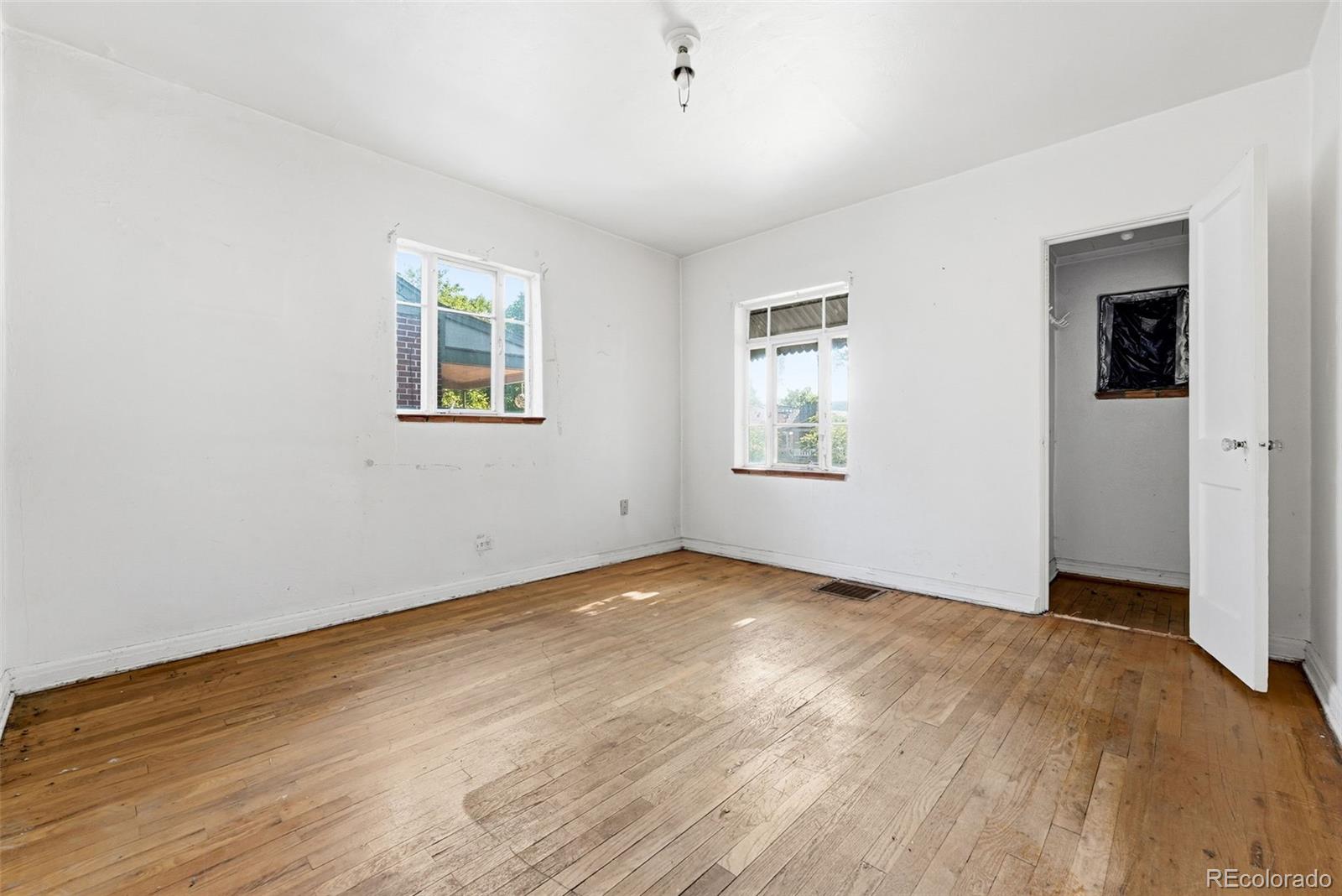MLS Image #9 for 2661 n glencoe street,denver, Colorado