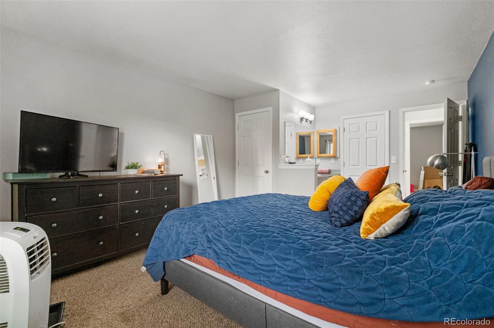 MLS Image #15 for 4432  elkhart street,denver, Colorado