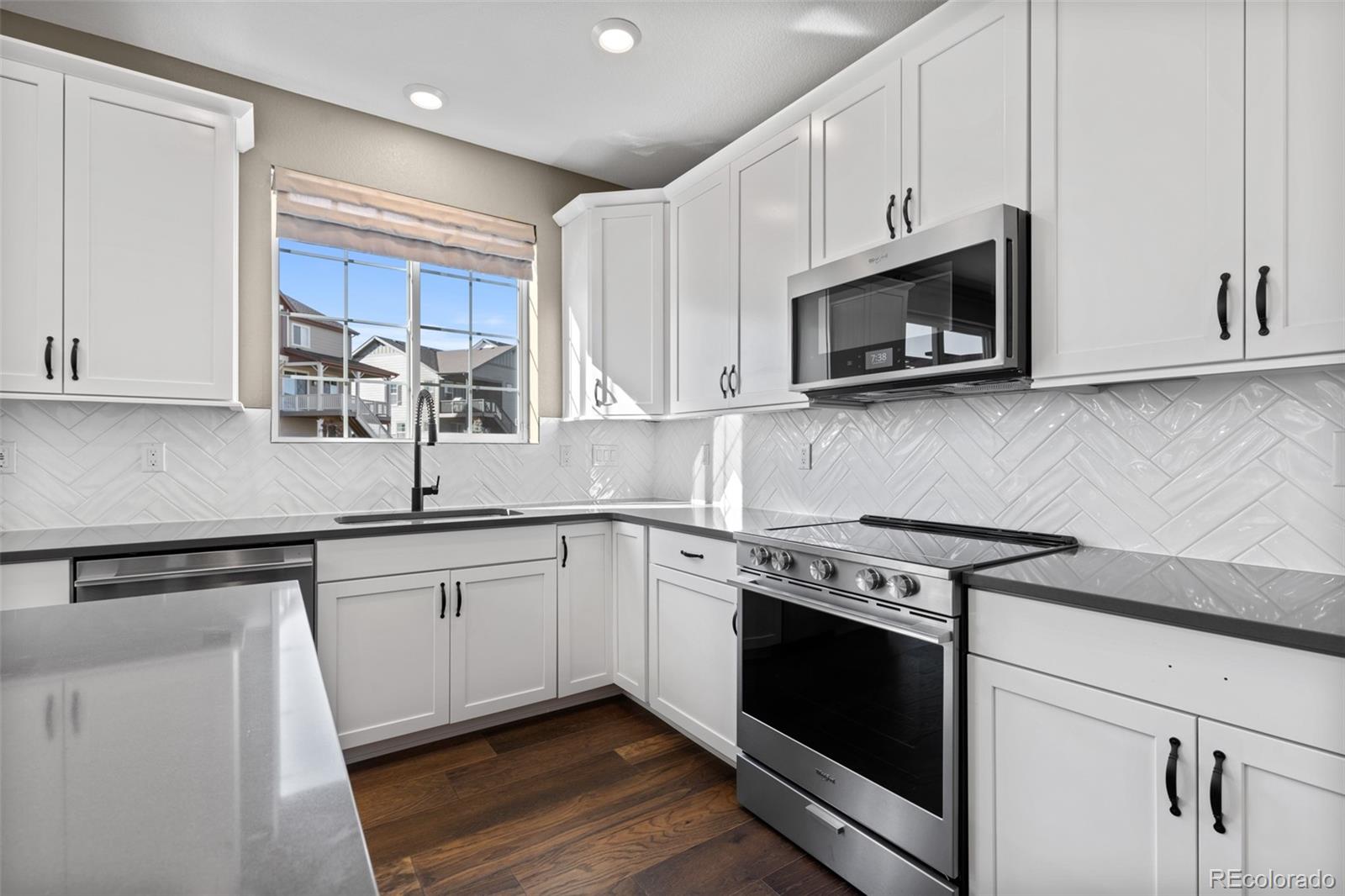MLS Image #4 for 1694  stable view drive,castle pines, Colorado