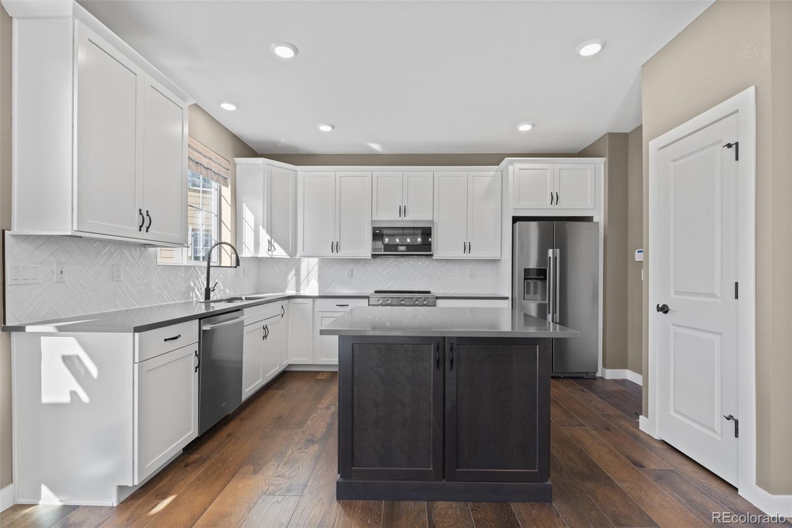 MLS Image #6 for 1694  stable view drive,castle pines, Colorado