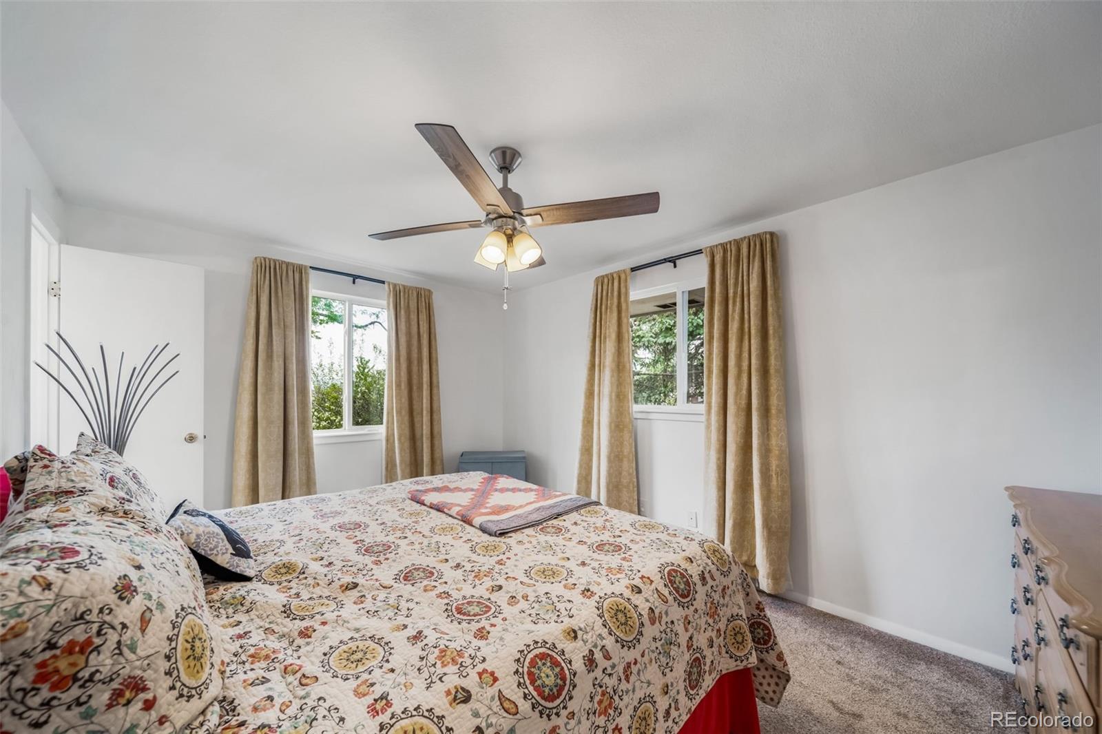 MLS Image #13 for 8070  greenwood court,denver, Colorado