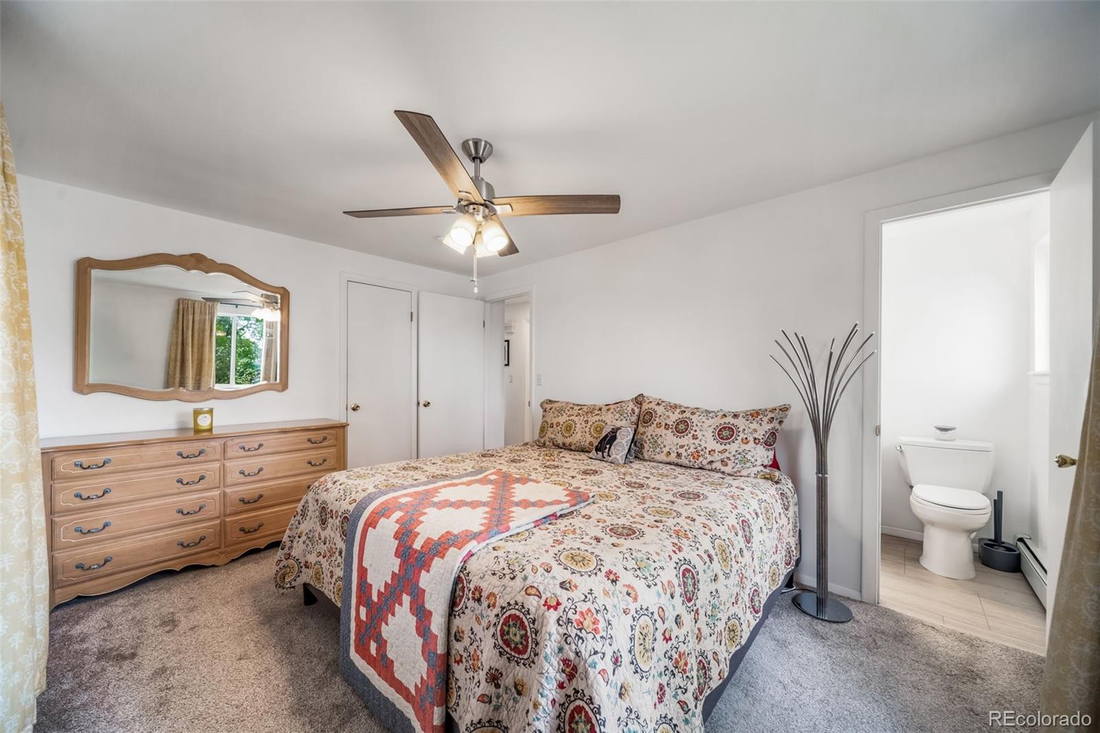 MLS Image #14 for 8070  greenwood court,denver, Colorado