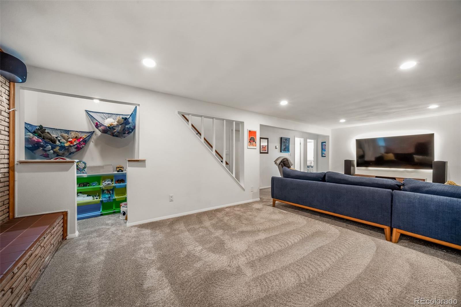 MLS Image #25 for 8070  greenwood court,denver, Colorado
