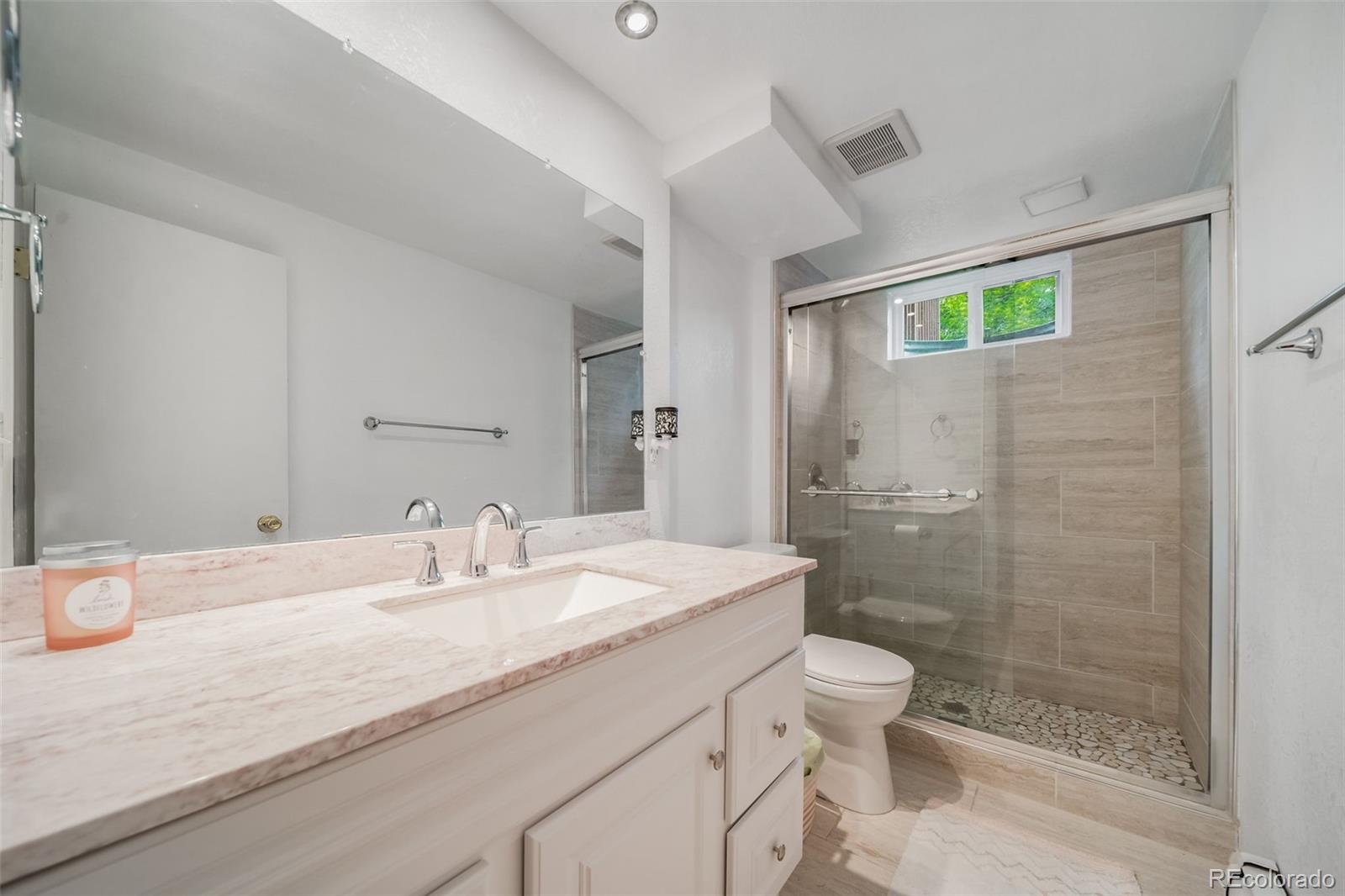 MLS Image #29 for 8070  greenwood court,denver, Colorado