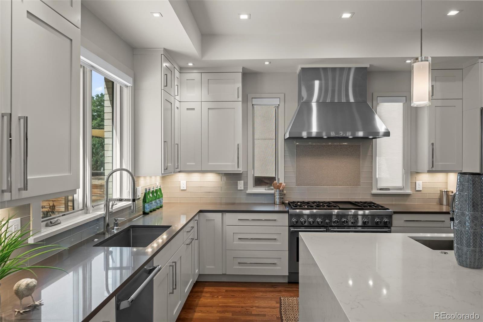 MLS Image #16 for 6956 e archer place,denver, Colorado