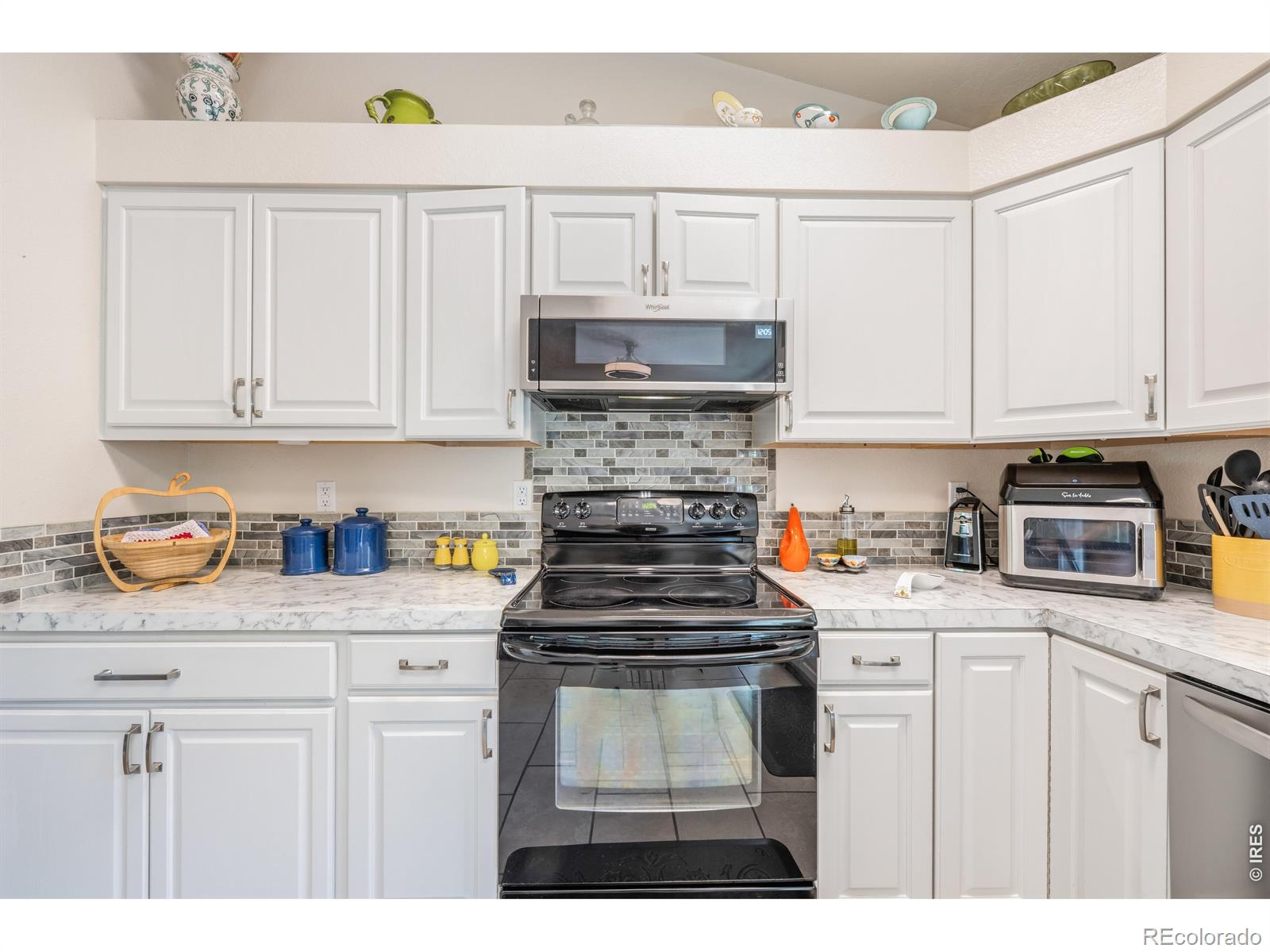 MLS Image #18 for 540  redwood circle,berthoud, Colorado