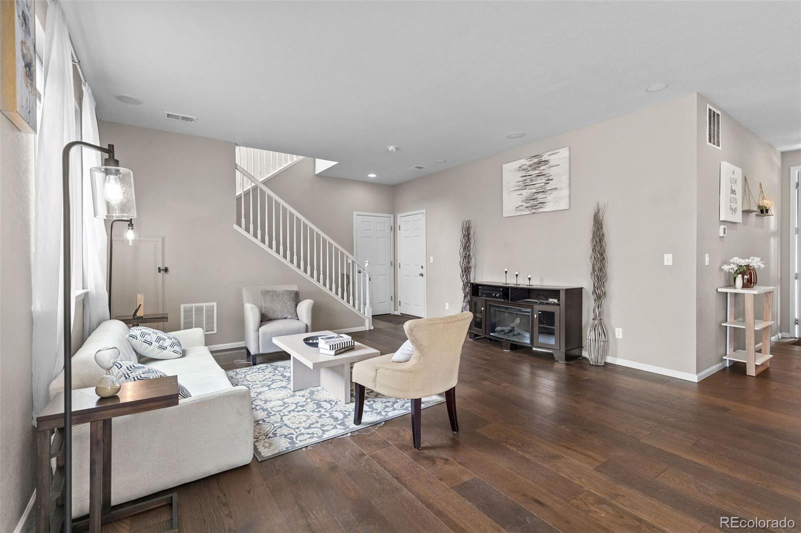 MLS Image #3 for 25585 e maple place,aurora, Colorado