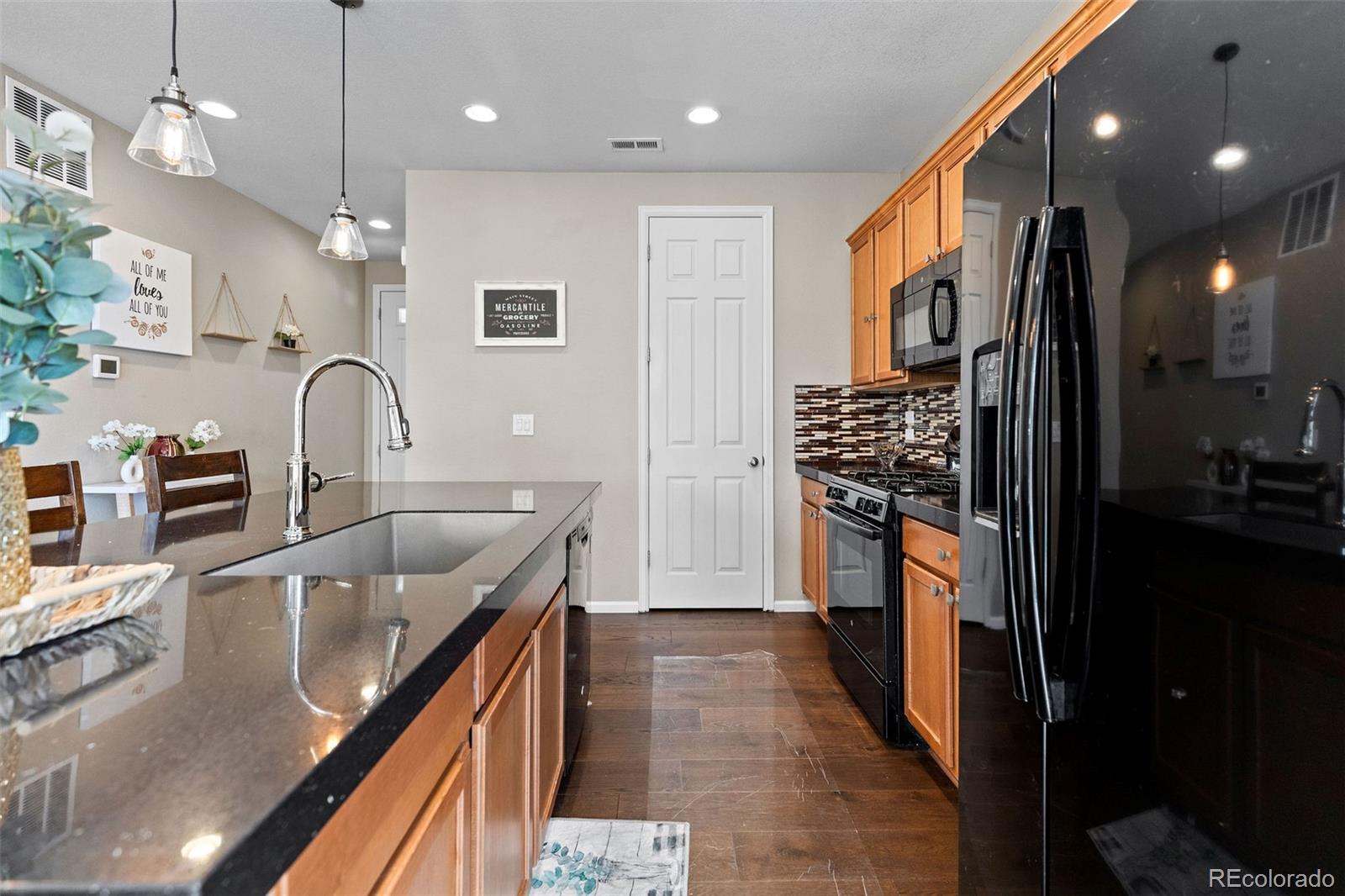 MLS Image #4 for 25585 e maple place,aurora, Colorado
