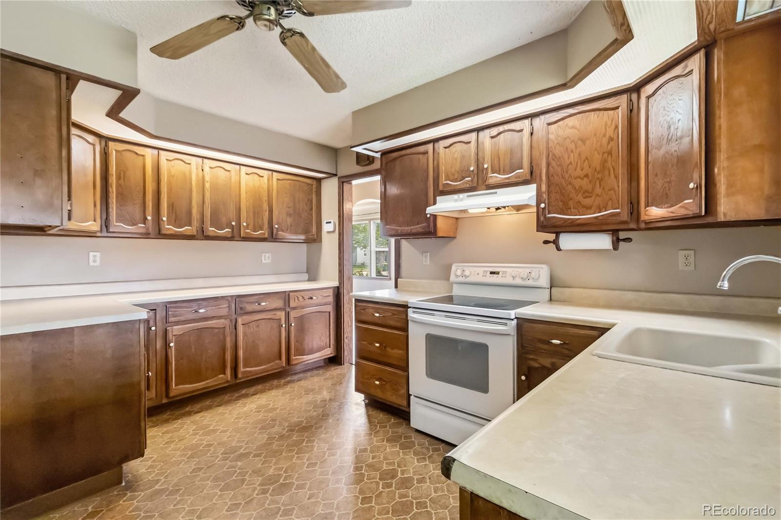 MLS Image #20 for 3995 s pennsylvania street,englewood, Colorado