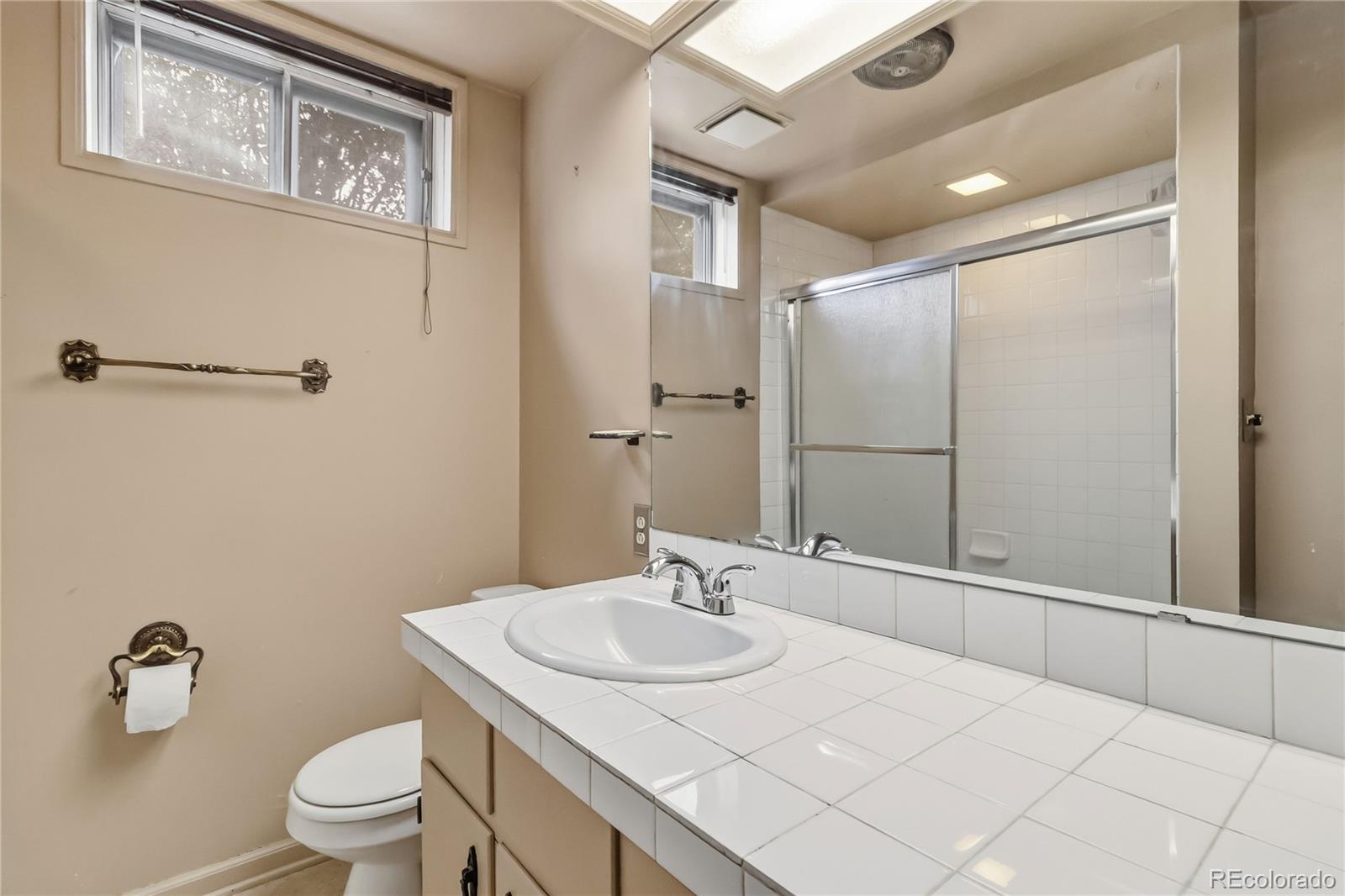 MLS Image #31 for 3995 s pennsylvania street,englewood, Colorado