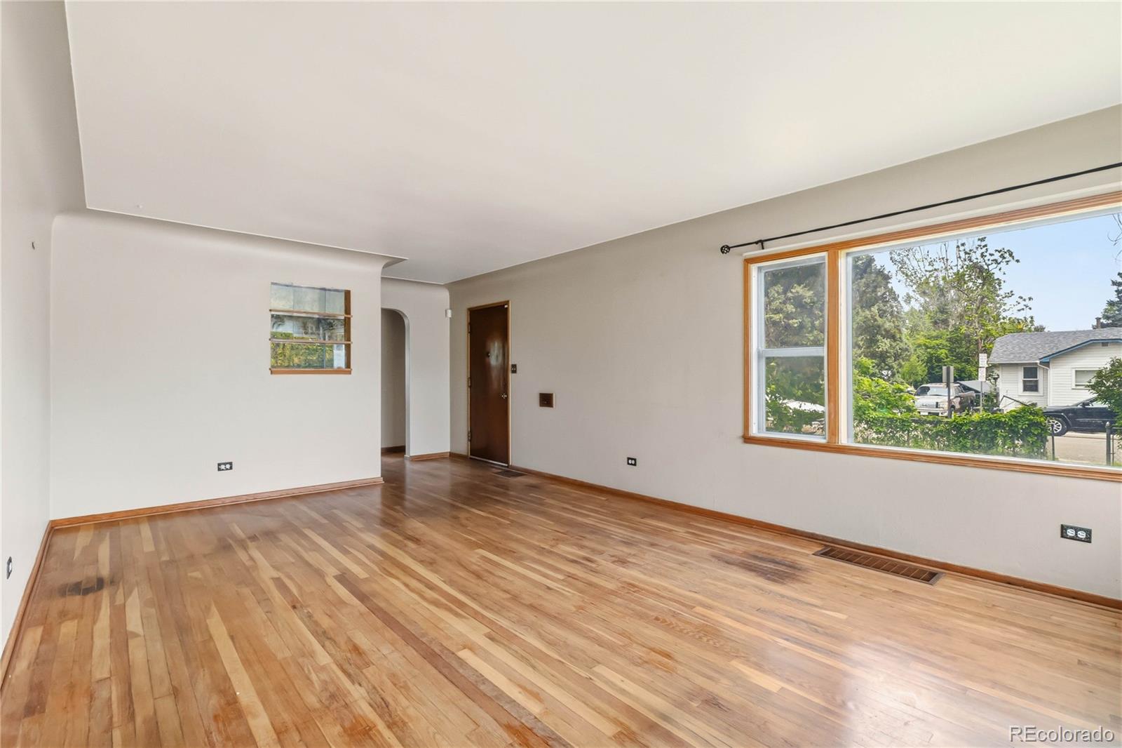 MLS Image #5 for 3995 s pennsylvania street,englewood, Colorado