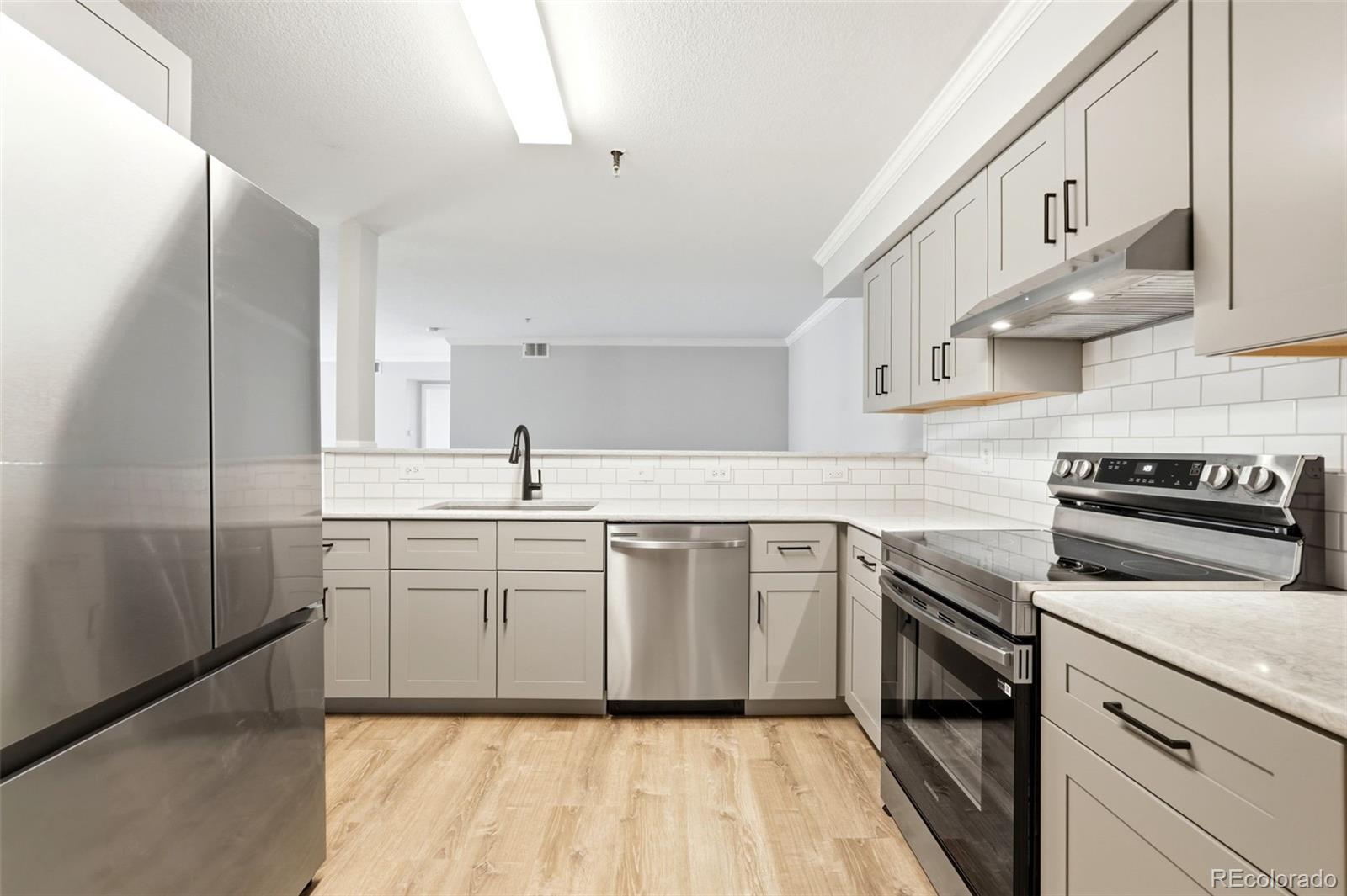 MLS Image #2 for 5667 s urban street,littleton, Colorado