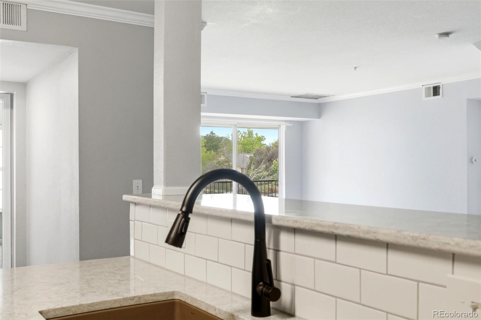 MLS Image #4 for 5667 s urban street,littleton, Colorado