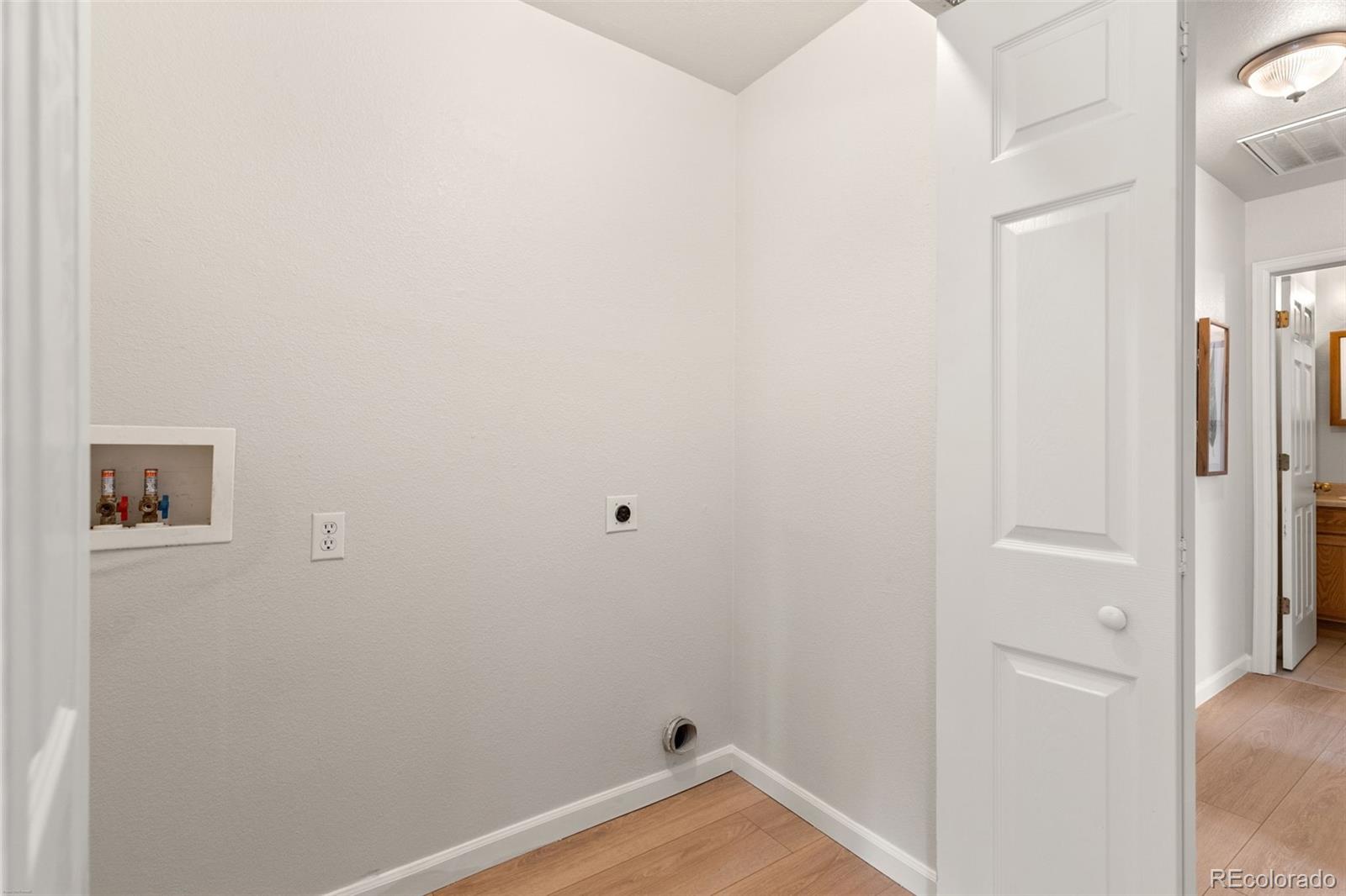MLS Image #25 for 879 s newton street,denver, Colorado