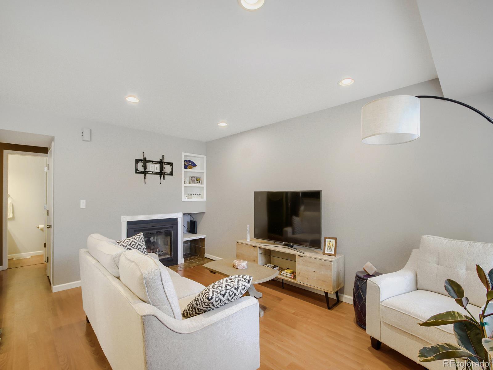 MLS Image #9 for 18328 w 58th place,golden, Colorado