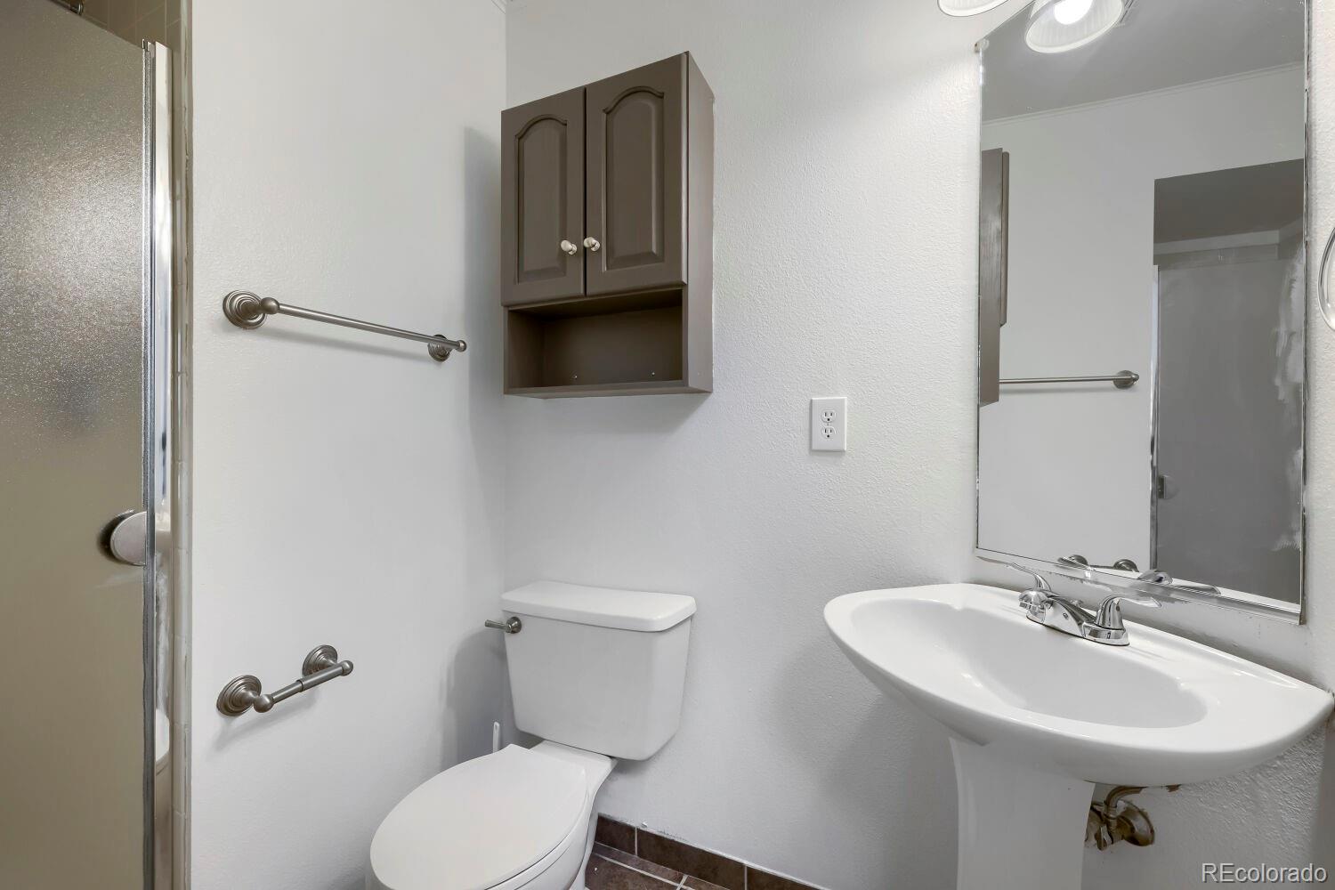 MLS Image #12 for 1470 s quebec way,denver, Colorado