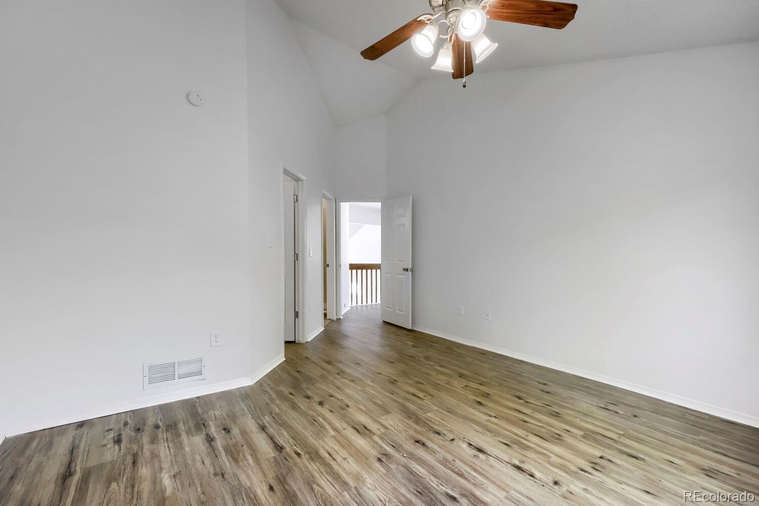 MLS Image #14 for 1470 s quebec way,denver, Colorado