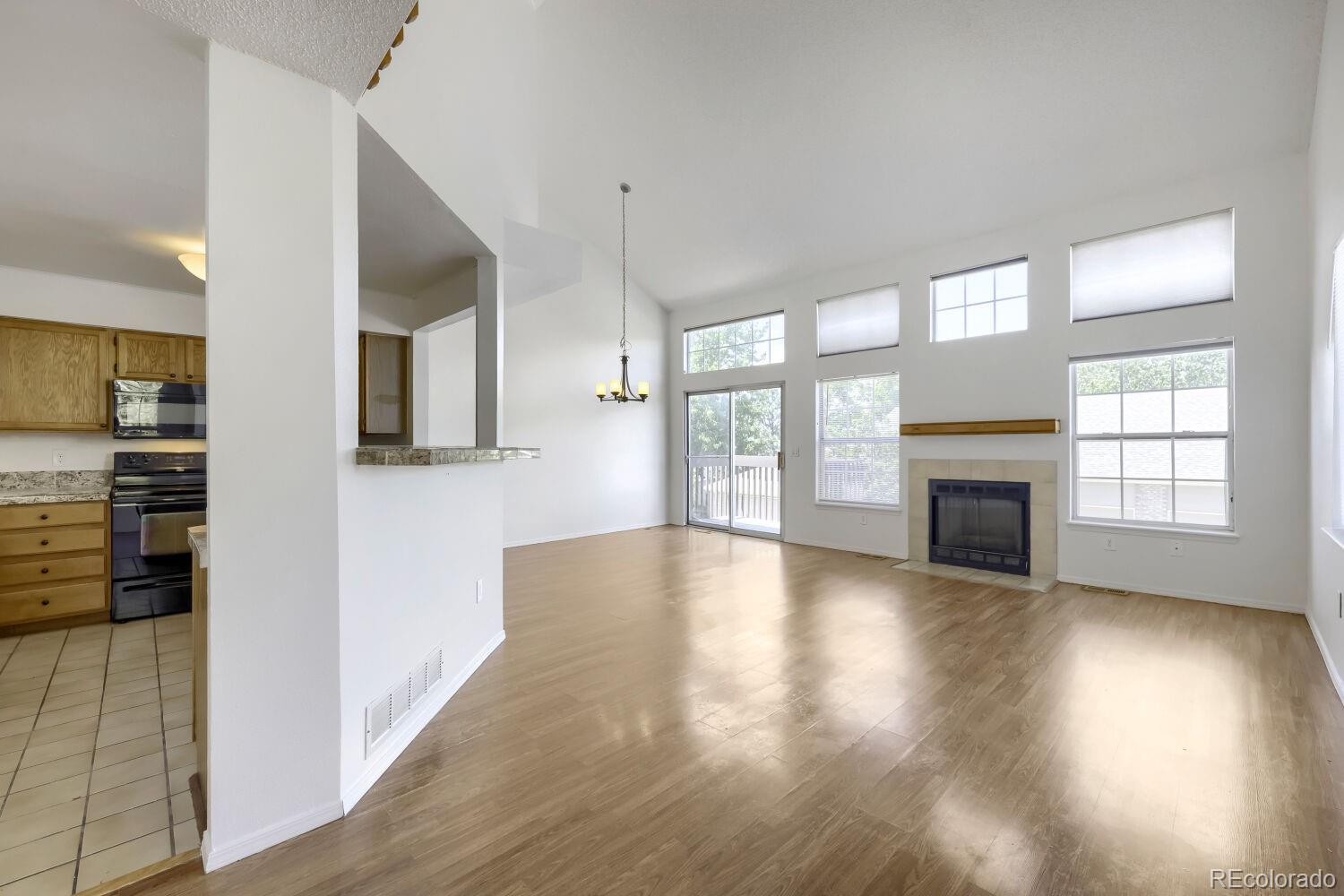MLS Image #4 for 1470 s quebec way,denver, Colorado