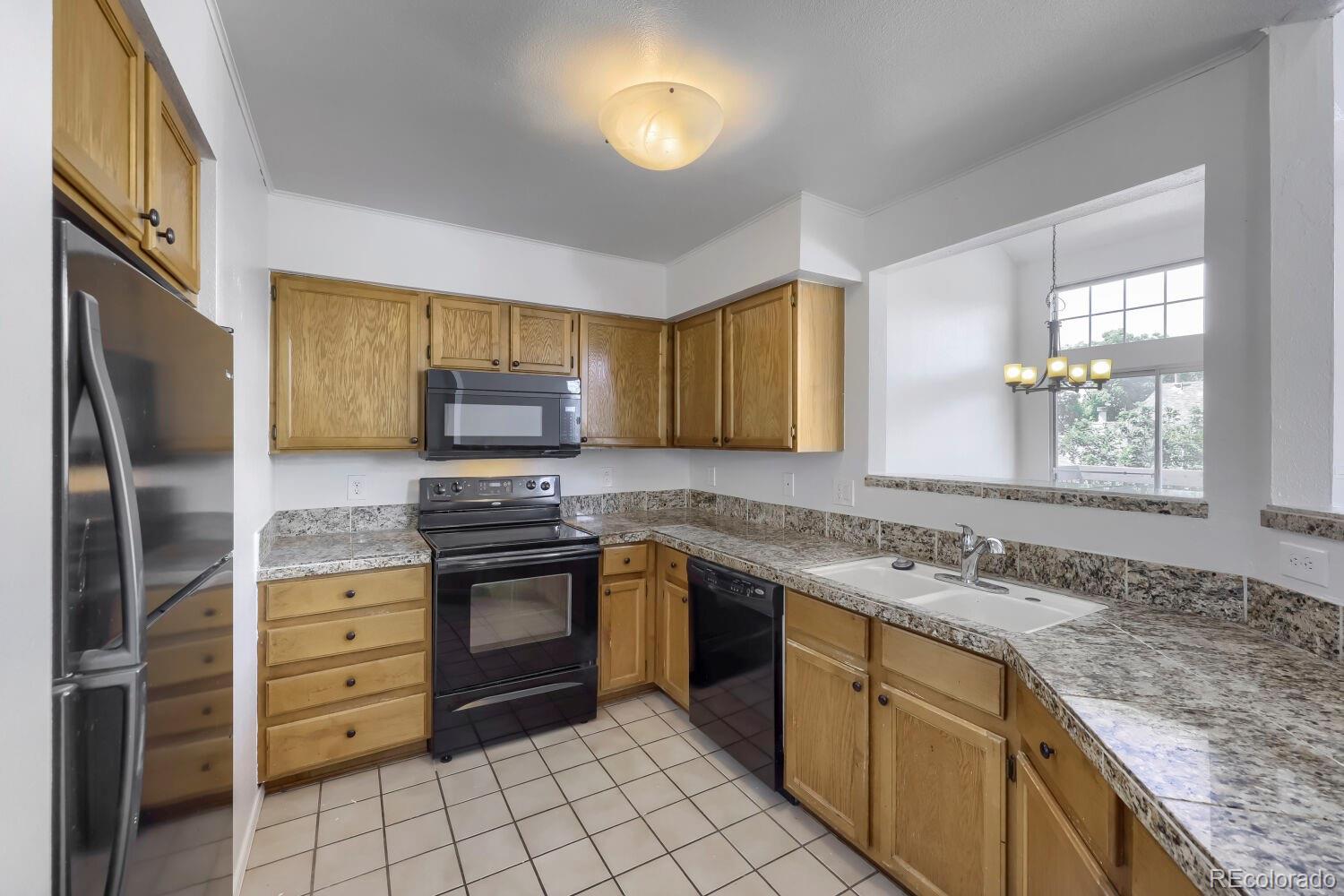 MLS Image #9 for 1470 s quebec way,denver, Colorado