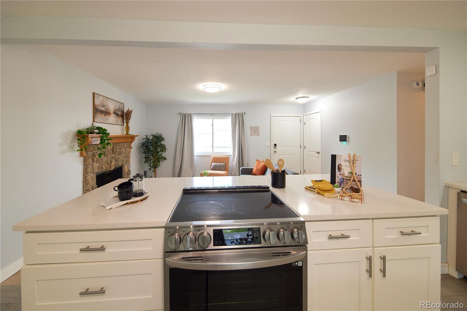MLS Image #10 for 6508 s dahlia circle,centennial, Colorado
