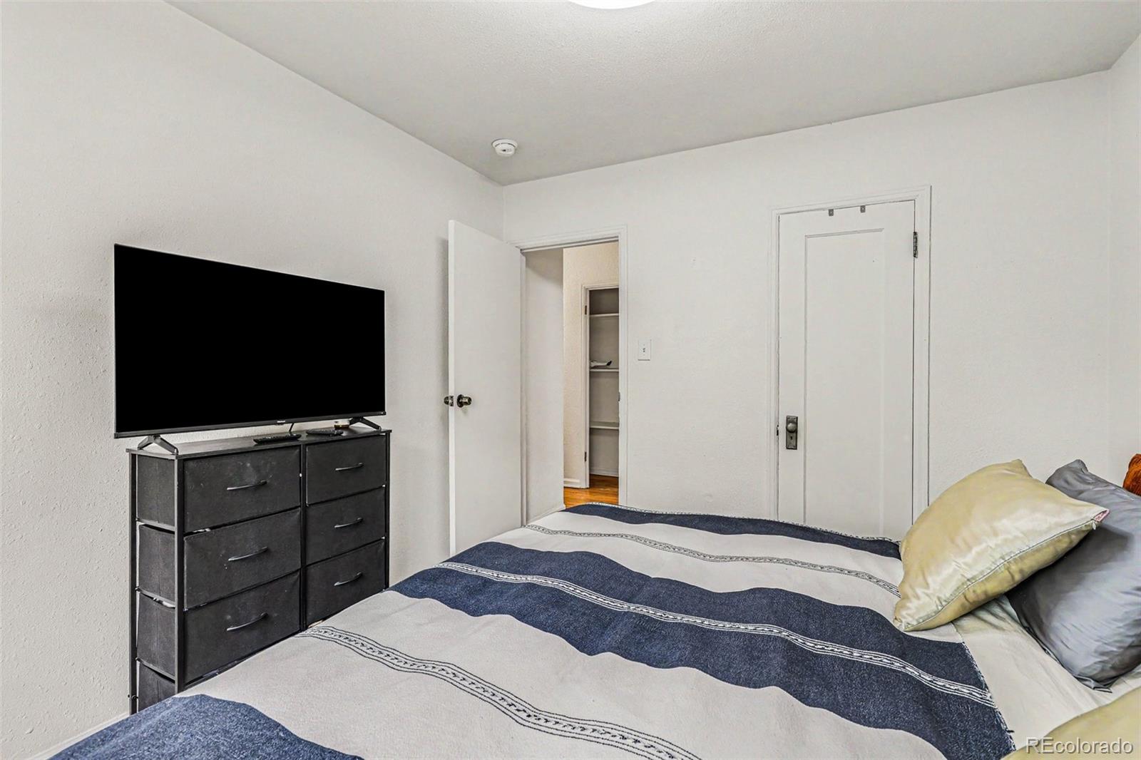 MLS Image #17 for 1520  glencoe street,denver, Colorado