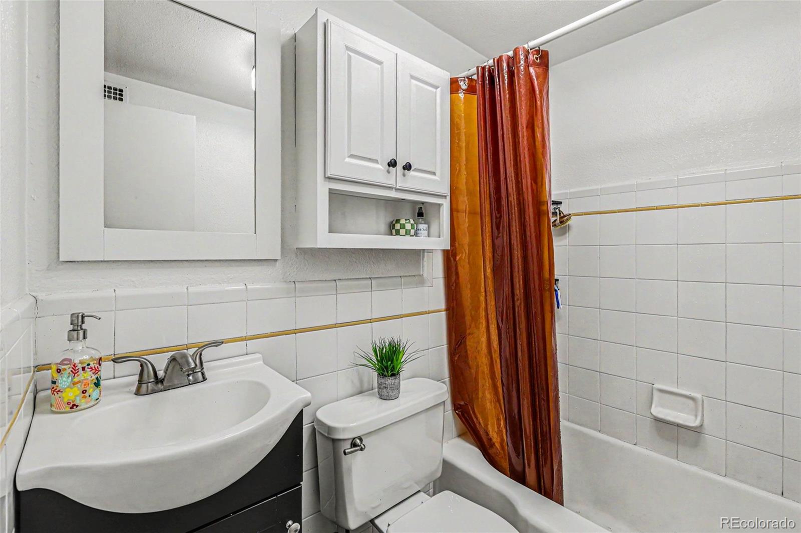 MLS Image #18 for 1520  glencoe street,denver, Colorado