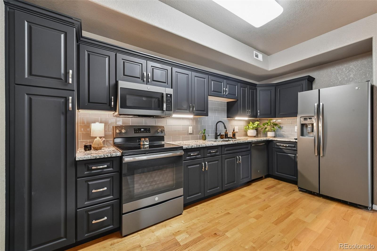 MLS Image #10 for 22920 e roxbury drive e,aurora, Colorado