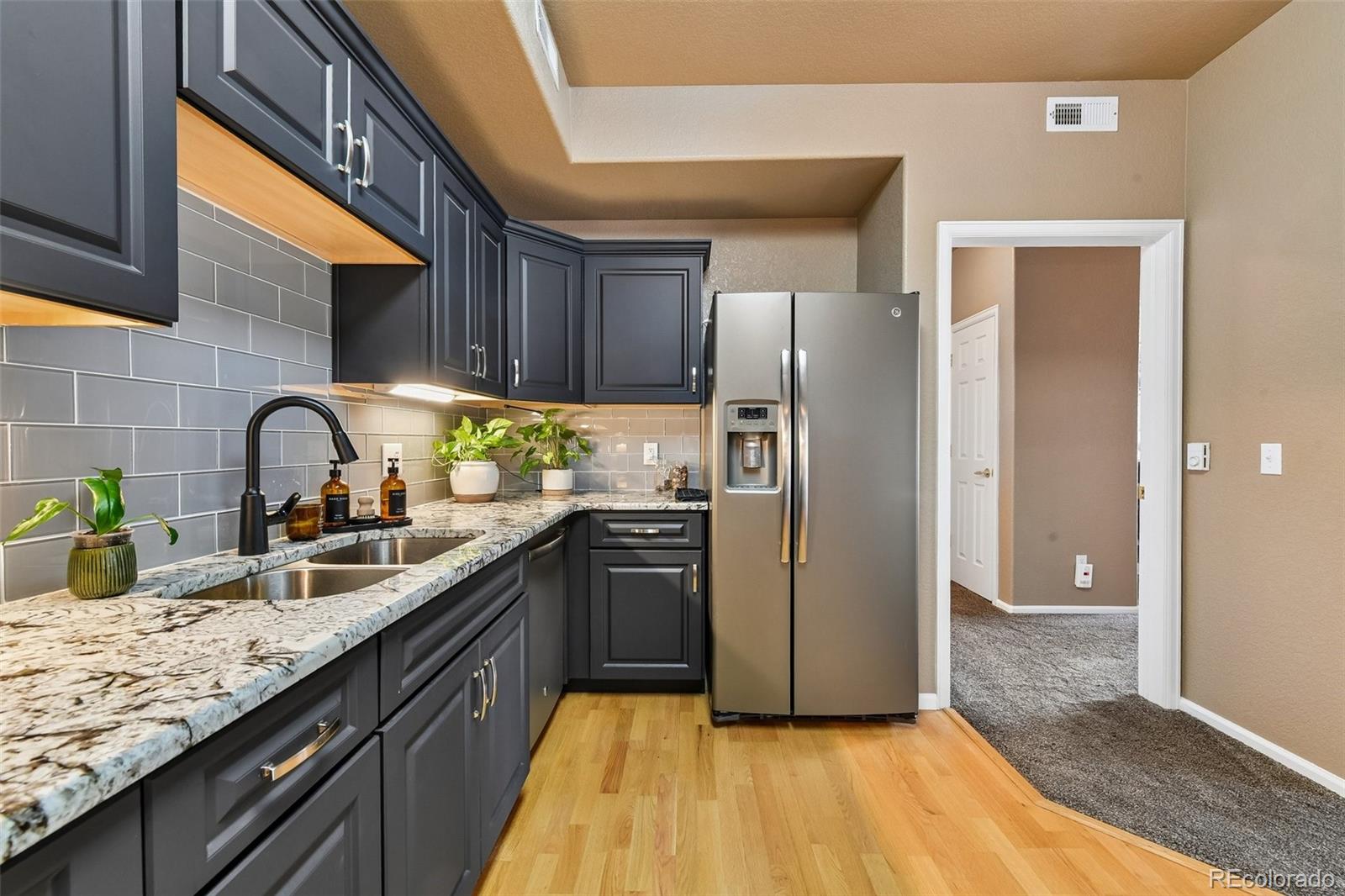 MLS Image #11 for 22920 e roxbury drive e,aurora, Colorado