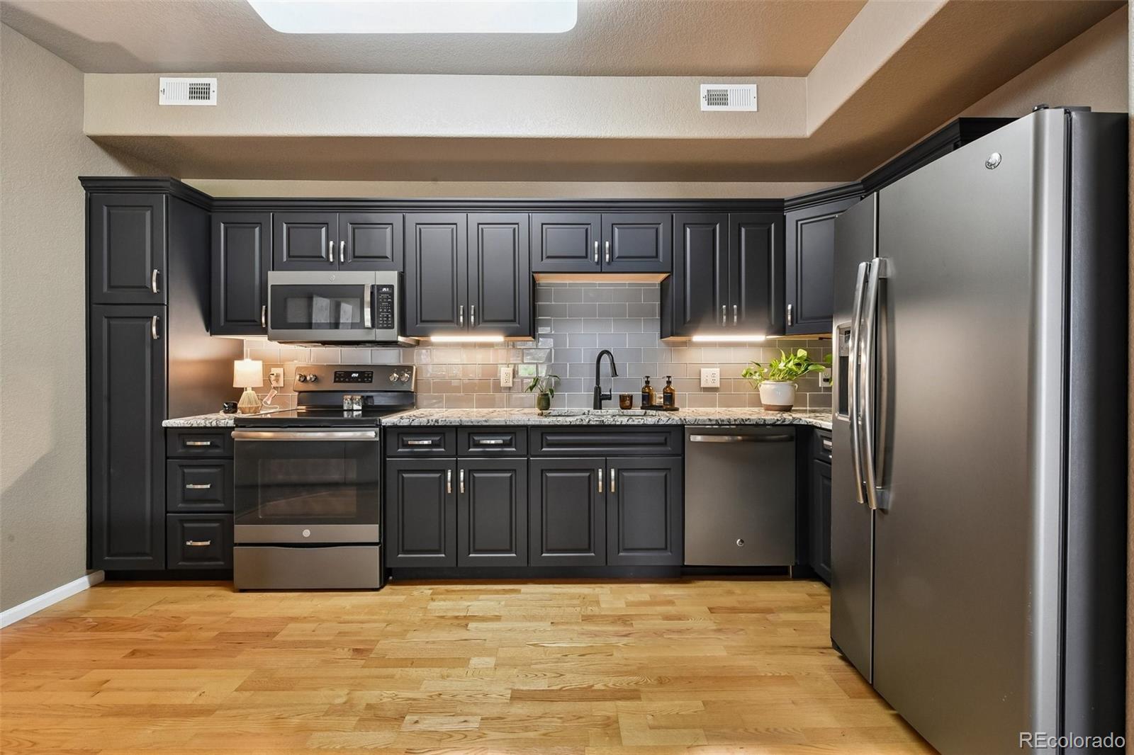 MLS Image #9 for 22920 e roxbury drive e,aurora, Colorado