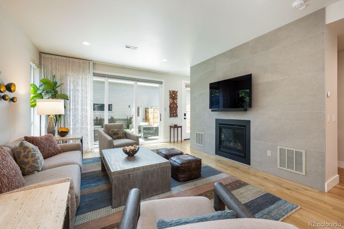 MLS Image #4 for 1529  adams street,denver, Colorado
