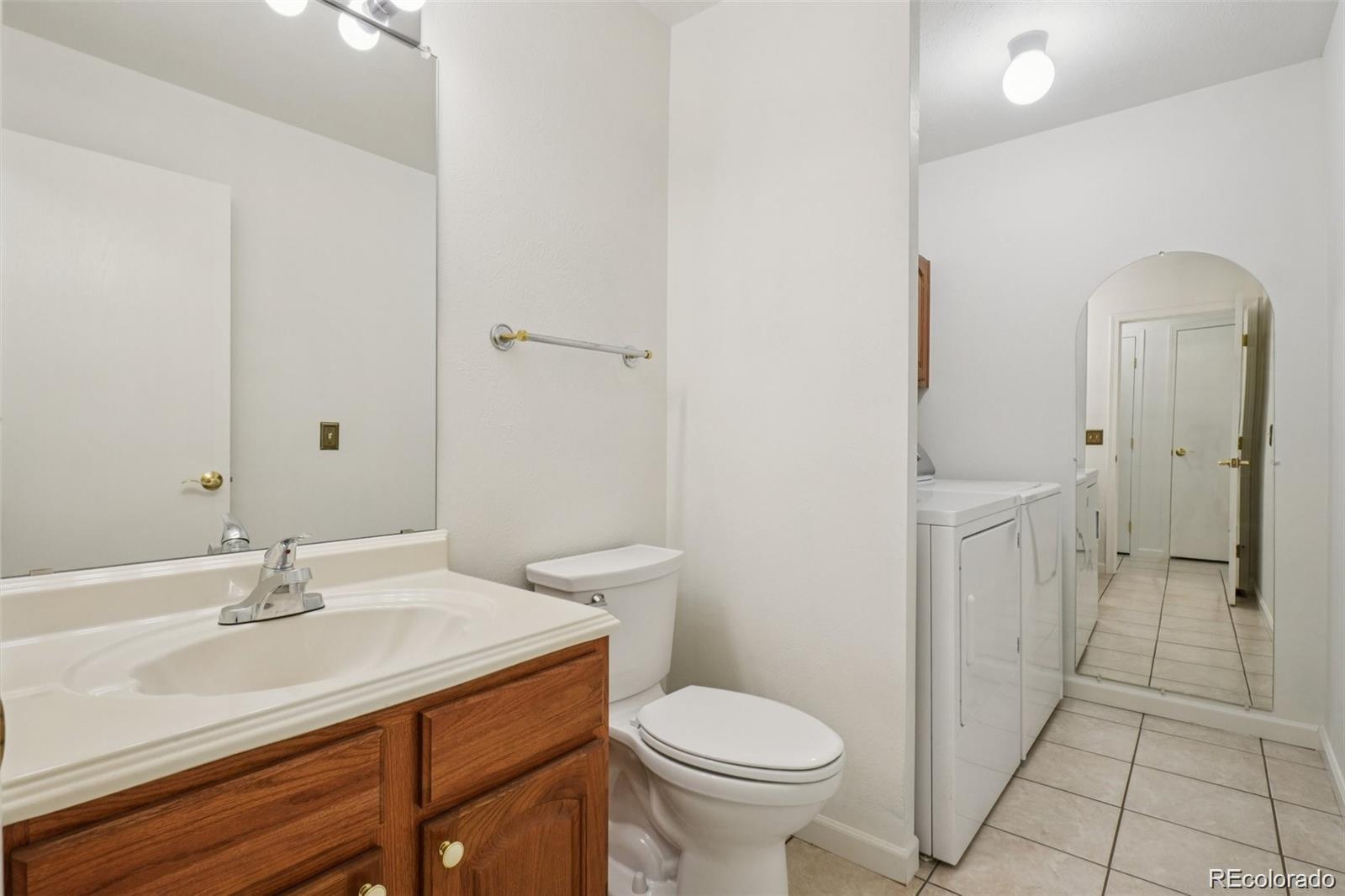 MLS Image #10 for 3500 s telluride circle a,aurora, Colorado