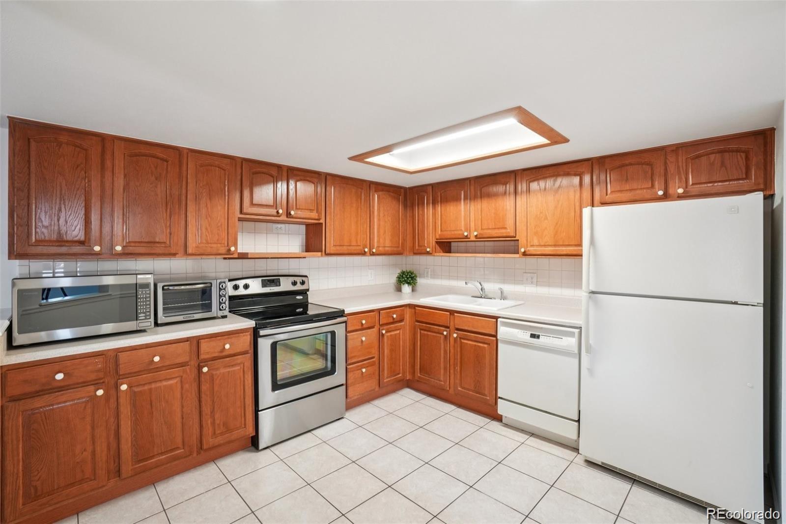 MLS Image #8 for 3500 s telluride circle a,aurora, Colorado