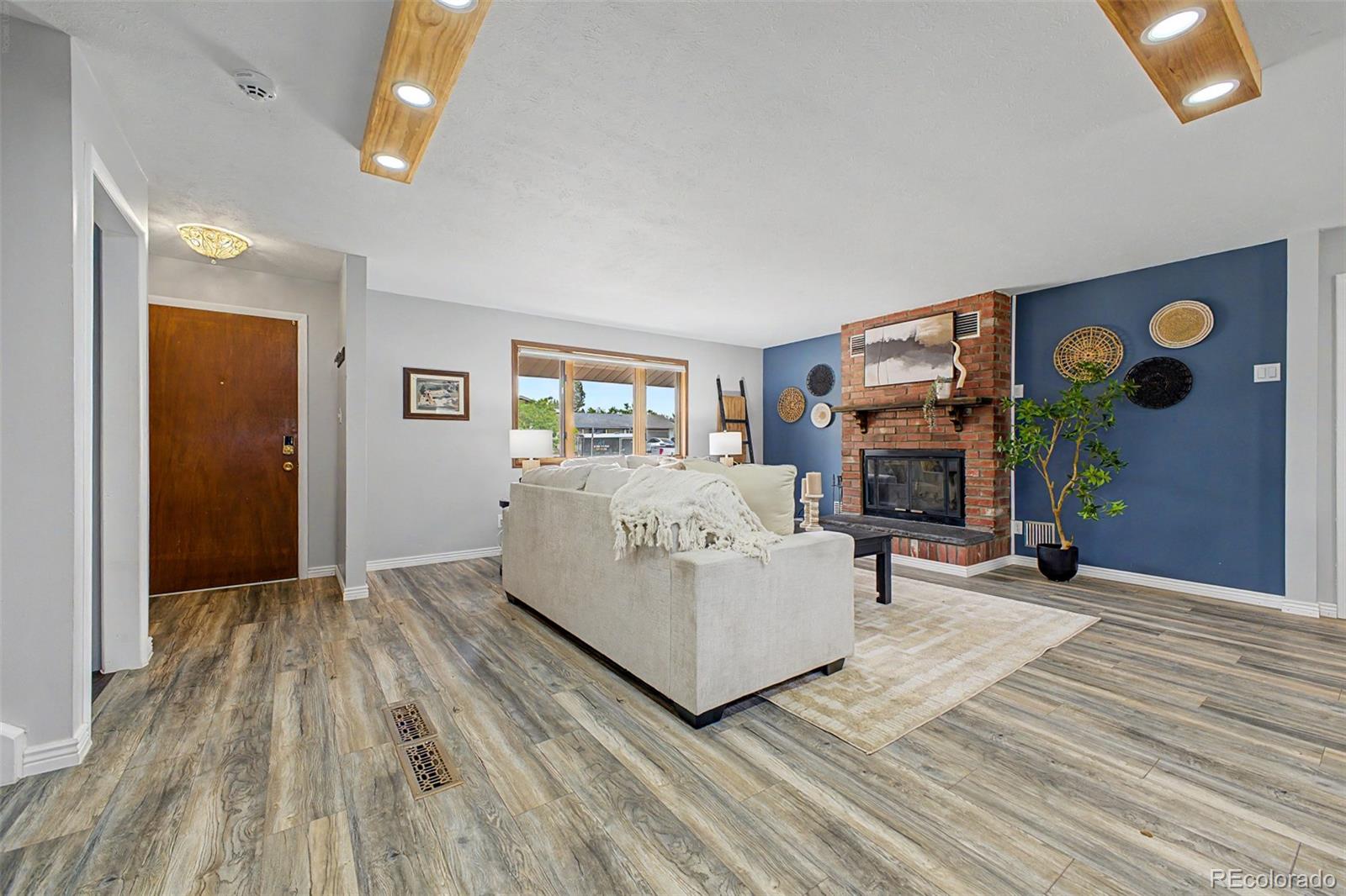 MLS Image #2 for 16045  lomand circle,brighton, Colorado