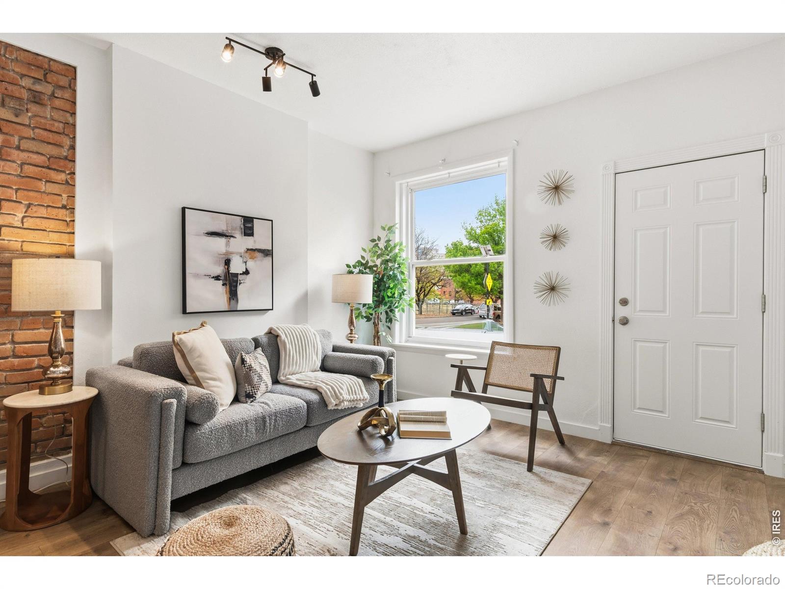MLS Image #2 for 135 e 8th avenue,denver, Colorado