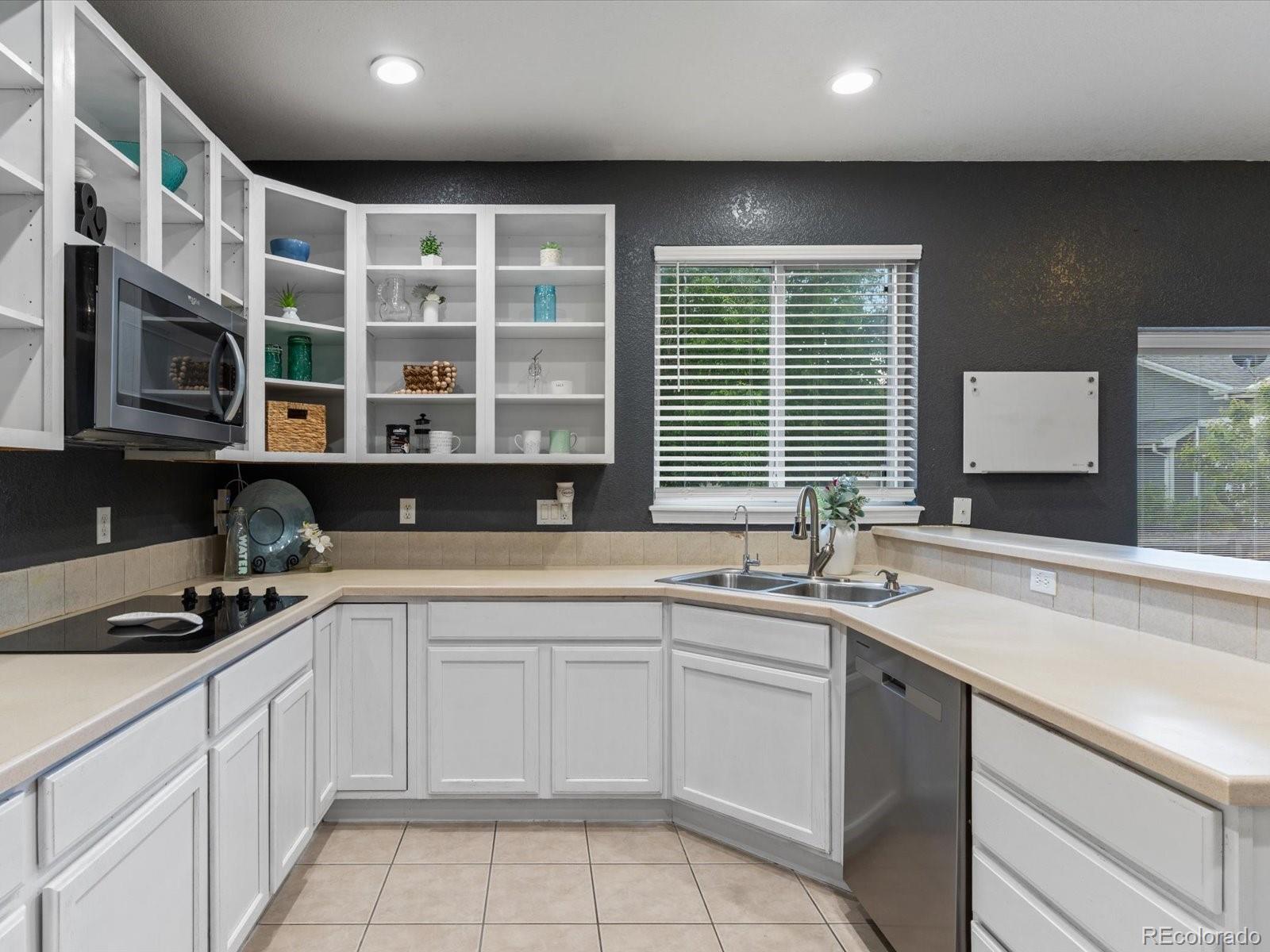 MLS Image #10 for 684  hayloft way,brighton, Colorado