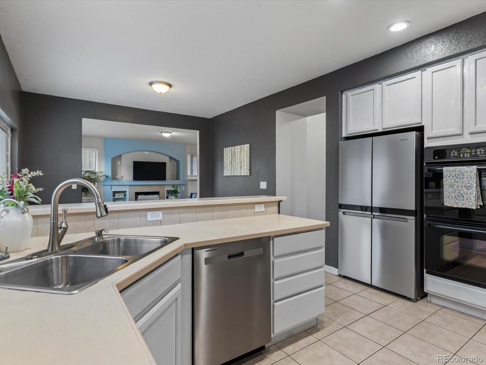 MLS Image #11 for 684  hayloft way,brighton, Colorado