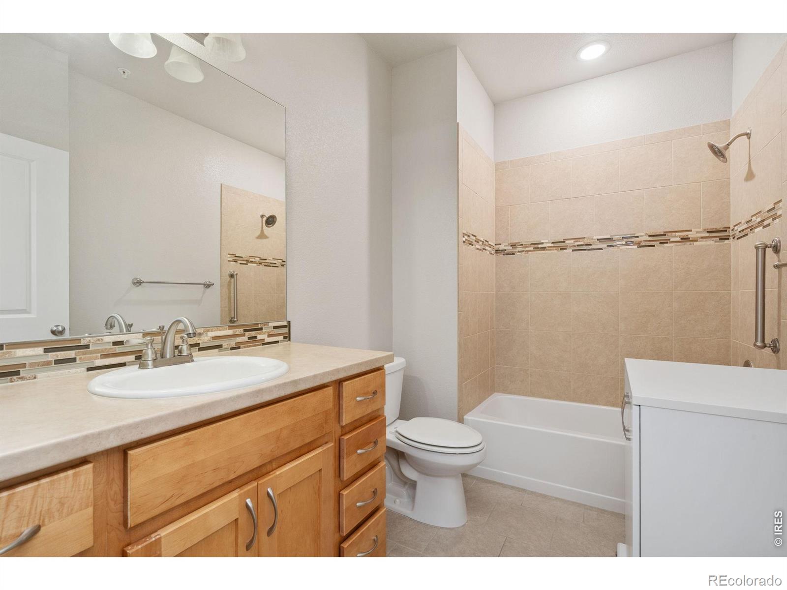 MLS Image #13 for 4672  hahns peak drive,loveland, Colorado