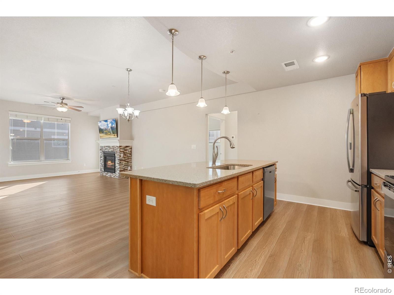 MLS Image #7 for 4672  hahns peak drive,loveland, Colorado