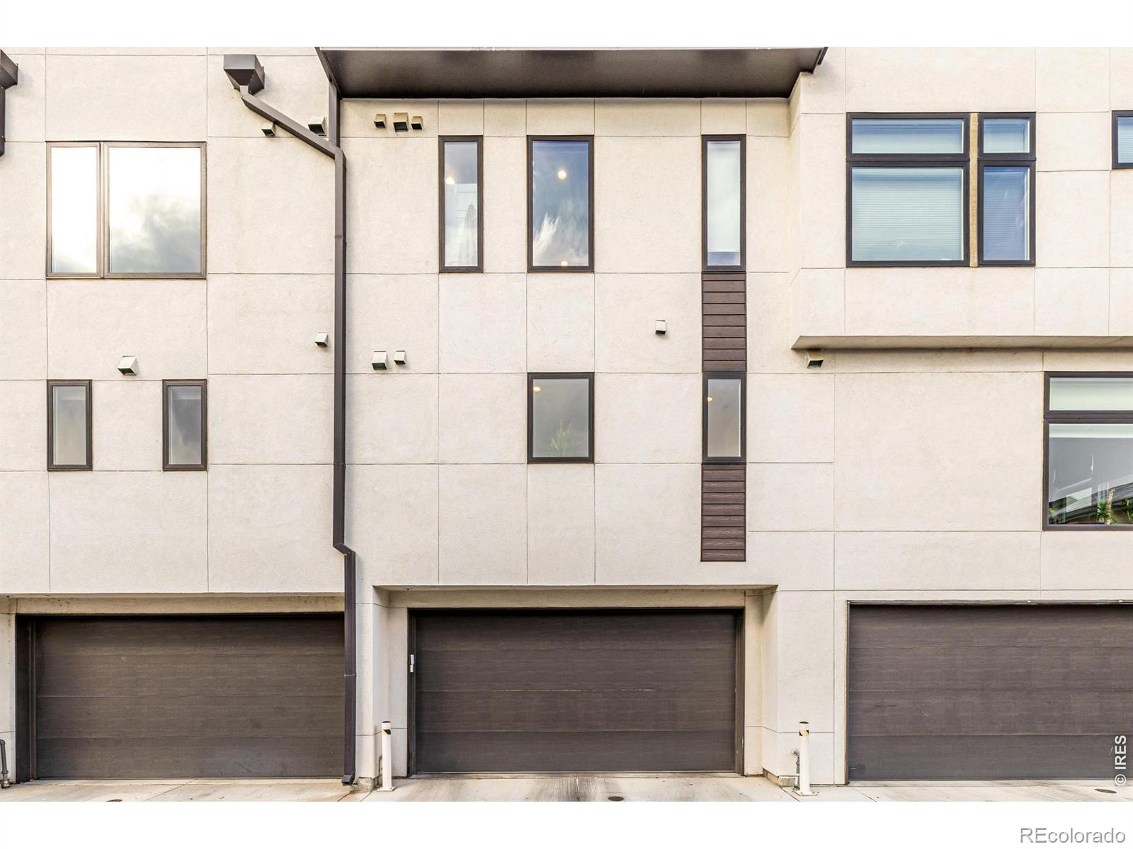 MLS Image #39 for 6820 e lowry boulevard,denver, Colorado