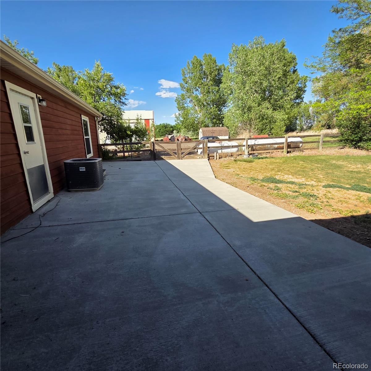 MLS Image #16 for 21352  county road 10 ,hudson, Colorado