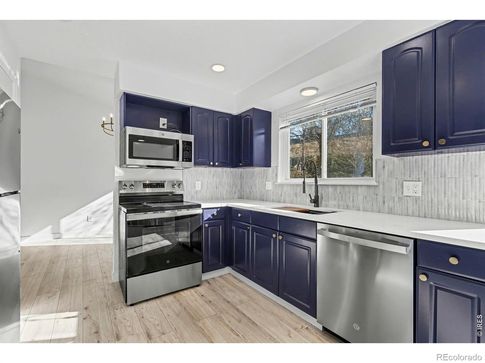 MLS Image #6 for 3174 w 11th avenue drive,broomfield, Colorado