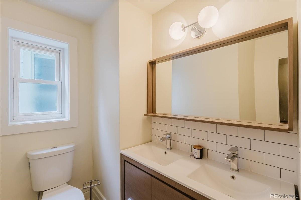 MLS Image #16 for 1019 n clarkson street,denver, Colorado