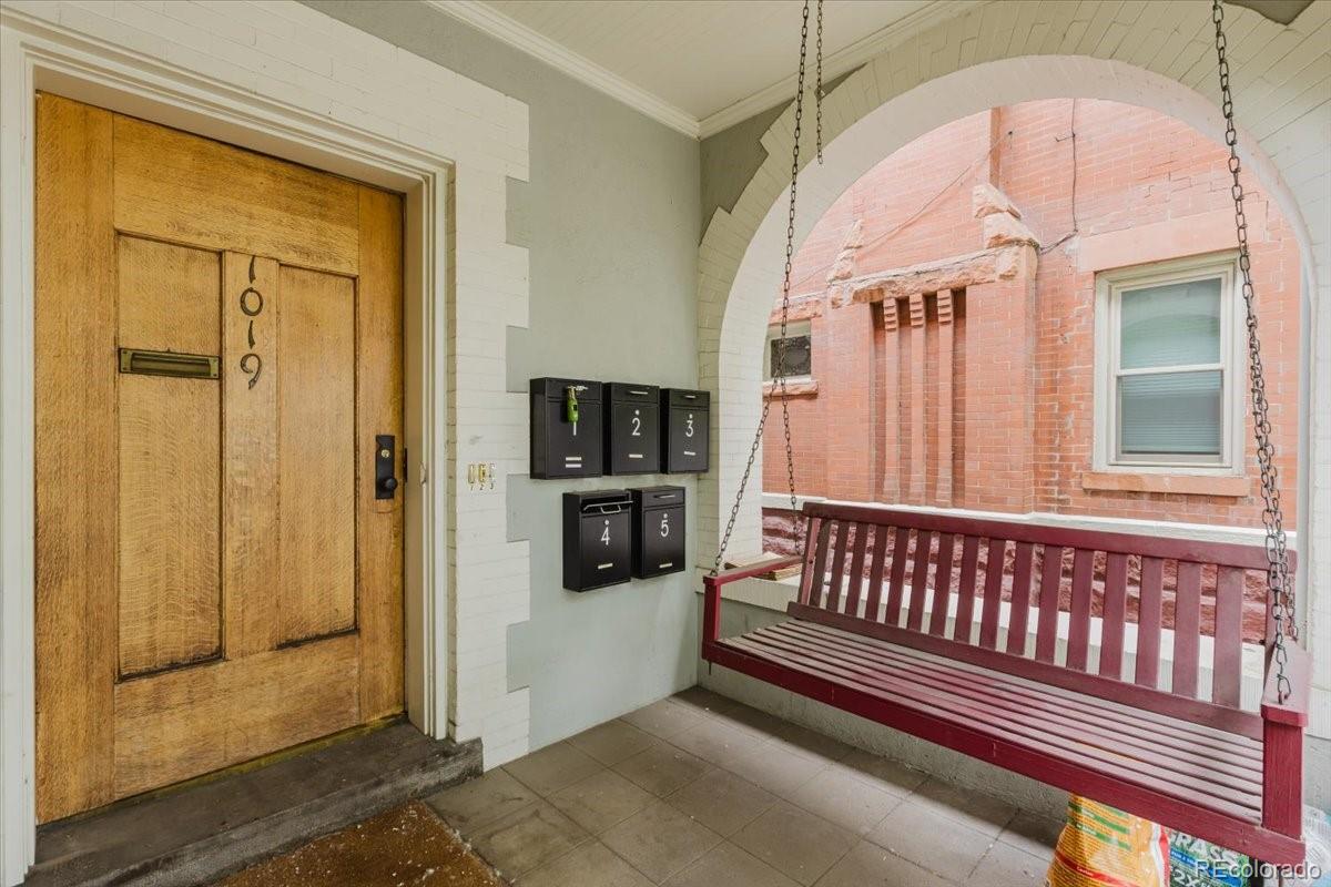 MLS Image #2 for 1019 n clarkson street,denver, Colorado