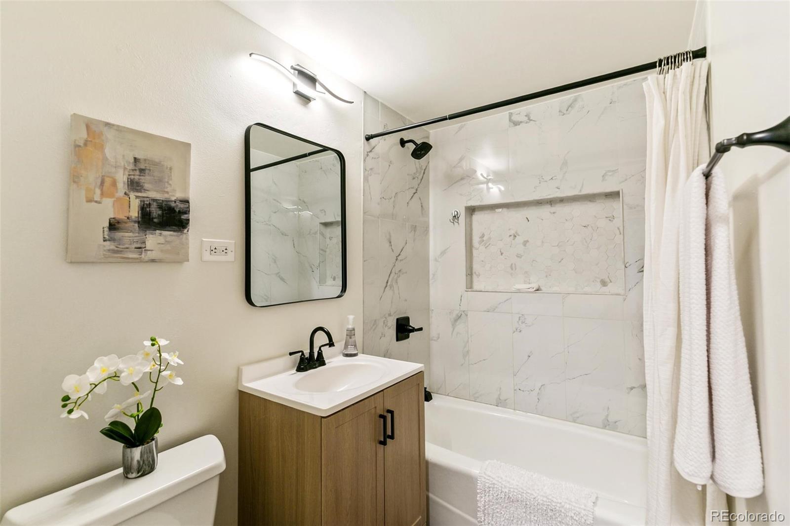 MLS Image #15 for 1440 s bellaire street,denver, Colorado