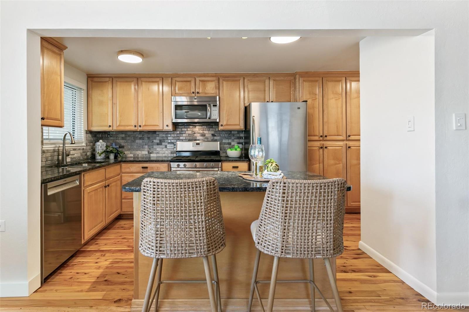 MLS Image #8 for 1440 s bellaire street,denver, Colorado