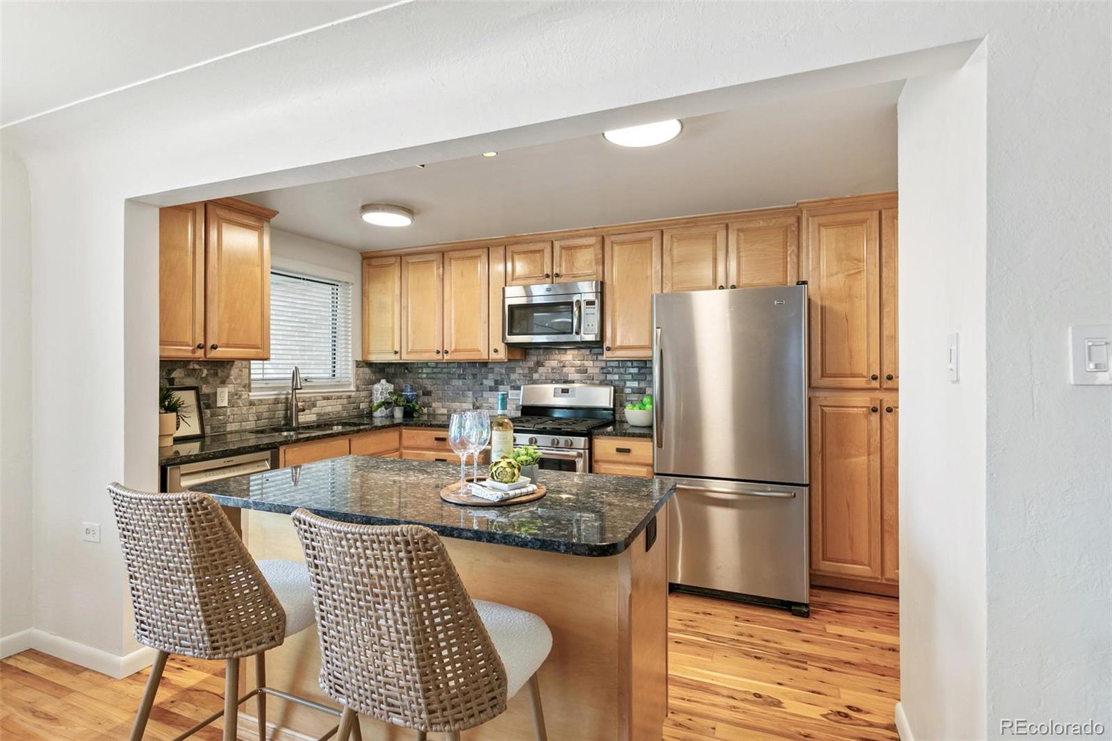 MLS Image #9 for 1440 s bellaire street,denver, Colorado